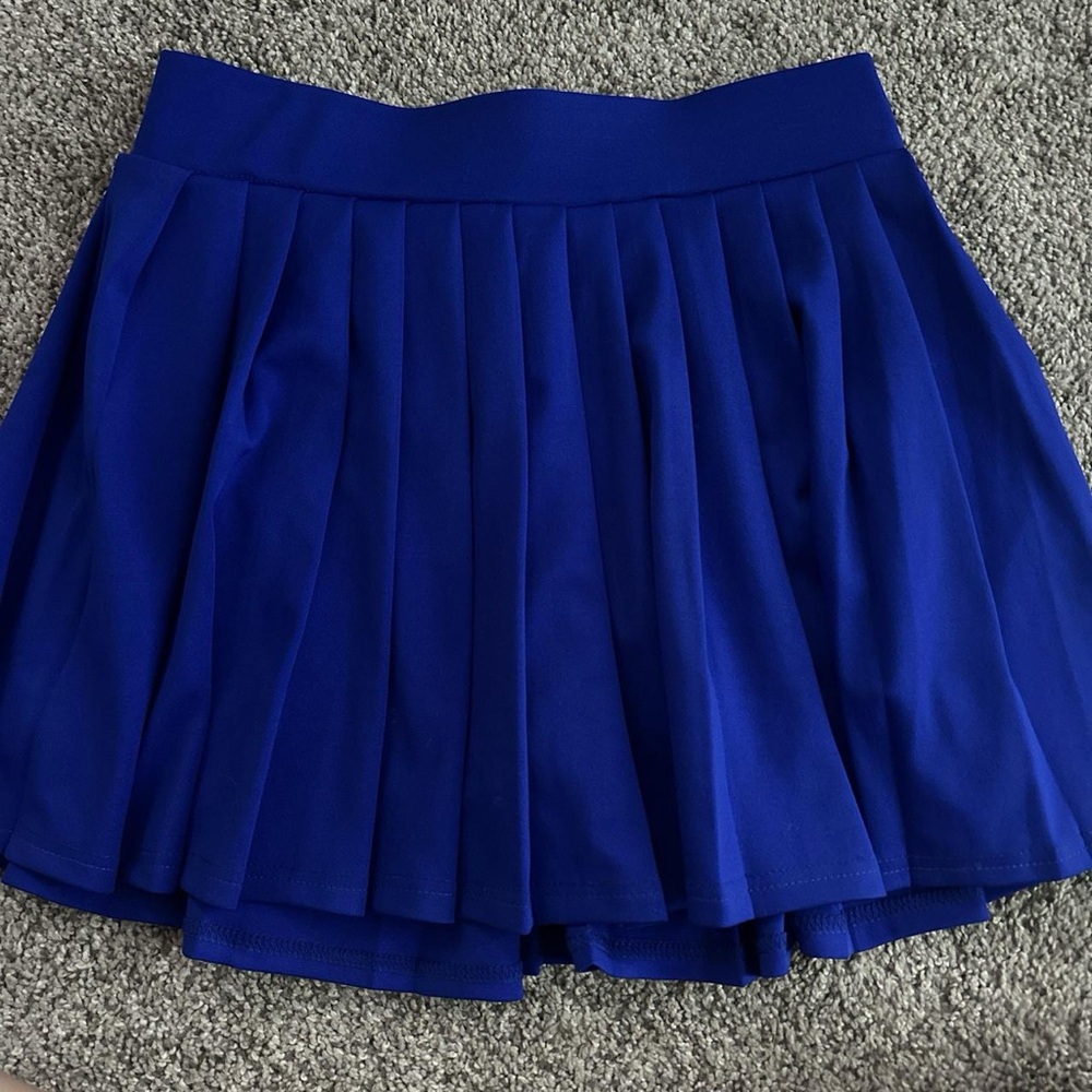 Elegant Blue Pleated Skirt